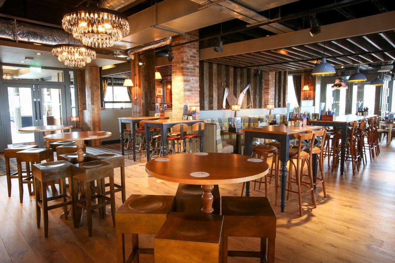 The Commissioners Quay - The Collection Group Inn